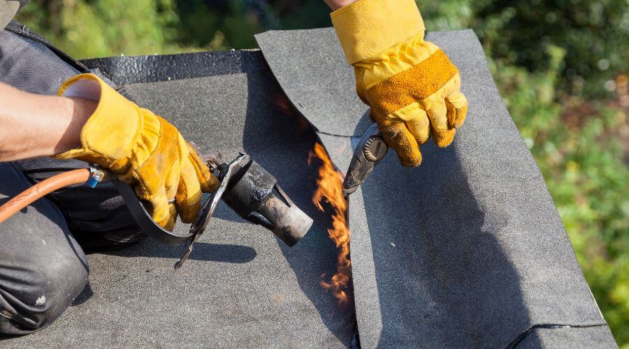 Professional gutter cleaning in Conception, MO